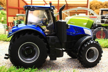 Load image into Gallery viewer, 43216 BRITAINS NEW HOLLAND T8.435 TRACTOR