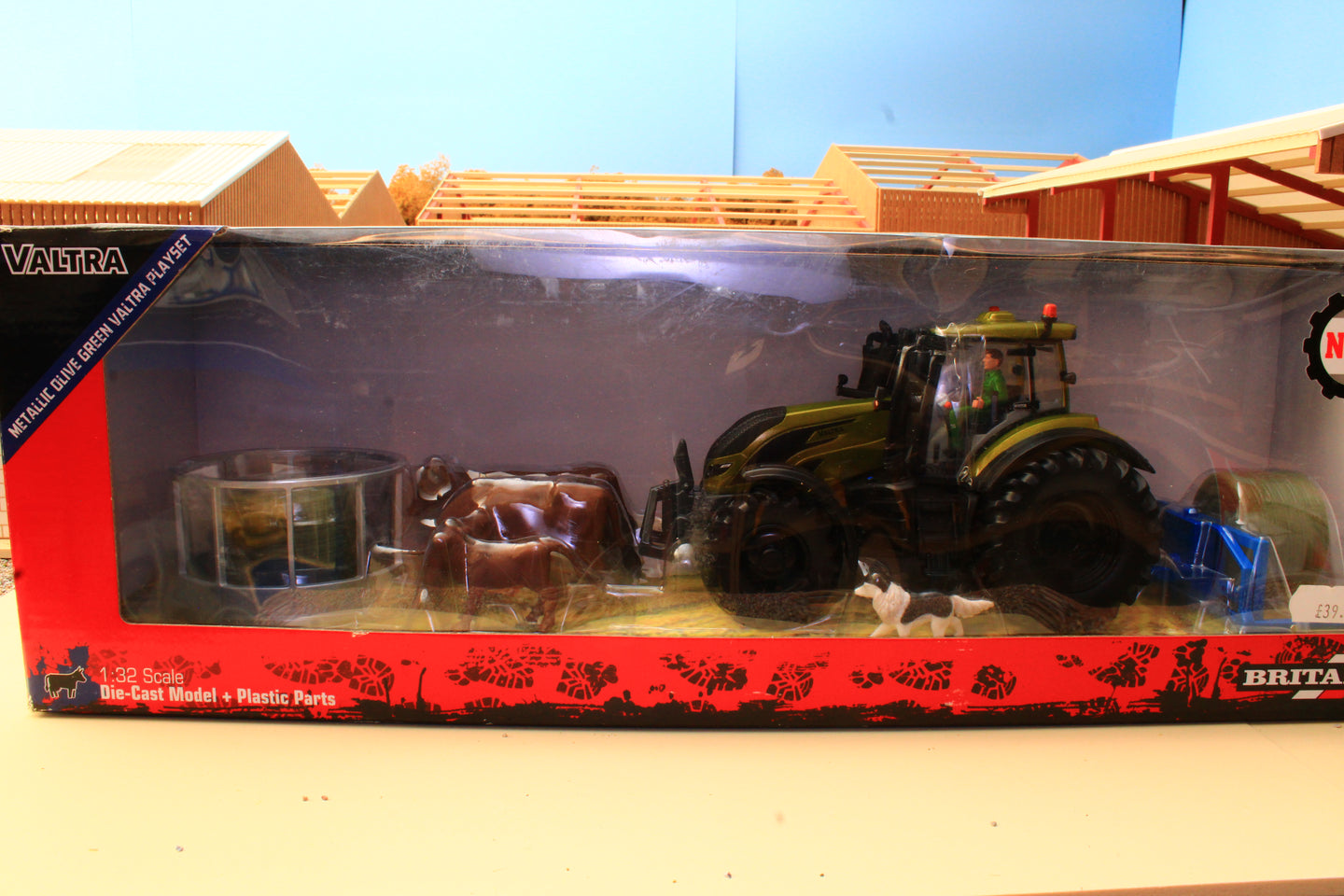 43323 Britains Olive Green Valtra Playset inc. Bale Lifter and Cow Feeder Box not 100%