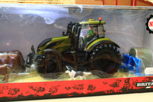 Load image into Gallery viewer, 43323 Britains Olive Green Valtra Playset inc. Bale Lifter and Cow Feeder Box not 100%