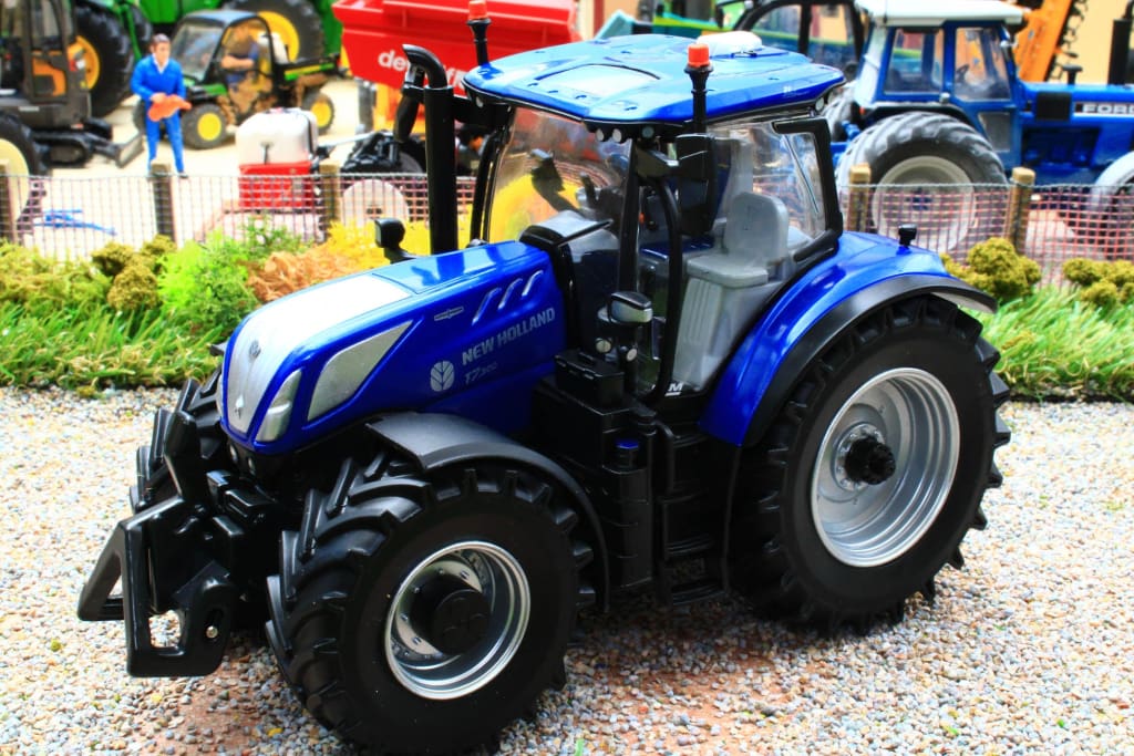 43341 Britains New Holland T7.300 Blue Power 4WD Tractor – Brushwood Toys