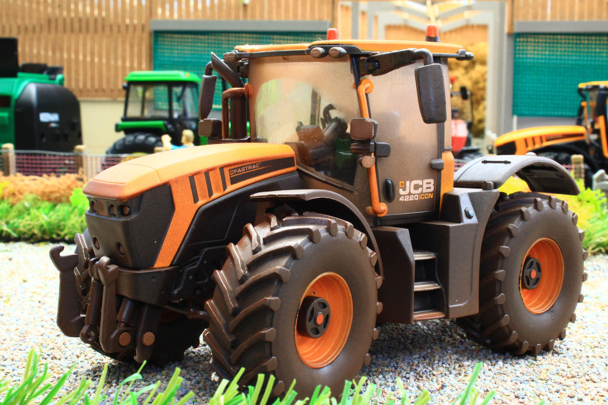 Britains JCB 4220 Fastrac Profi Edition Limited Edition 2500 Stück - 1