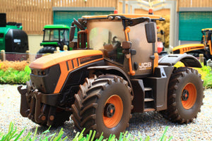 43355 Weathered Britains 132 Scale  JCB Fastrac 4220 Icon