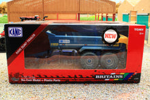 Load image into Gallery viewer, 43368(w) Weathered Britains Kane Twin-Axle Dump Trailer DUSTY VERSION