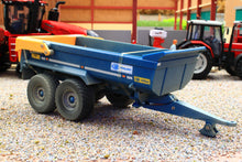 Load image into Gallery viewer, 43368(w) Weathered Britains Kane Twin-Axle Dump Trailer DUSTY VERSION