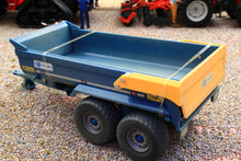 Load image into Gallery viewer, 43368(w) Weathered Britains Kane Twin-Axle Dump Trailer DUSTY VERSION