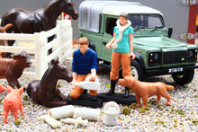 Load image into Gallery viewer, 43385 Britains Land Rover Vet Playset