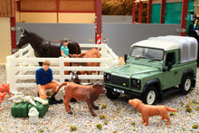 Load image into Gallery viewer, 43385 Britains Land Rover Vet Playset