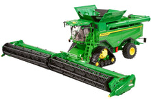 Load image into Gallery viewer, 43390 Britains John Deere S7 900 Tracked Combine Harvester