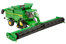 Load image into Gallery viewer, 43390 Britains John Deere S7 900 Tracked Combine Harvester