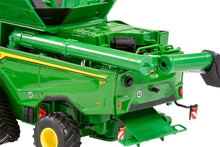 Load image into Gallery viewer, 43390 Britains John Deere S7 900 Tracked Combine Harvester