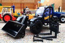 Load image into Gallery viewer, 43395 Britains New Holland TH 7.42 Telehandler