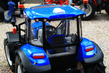 Load image into Gallery viewer,  Britains 132 Scale New Holland T5.120 Utility 4WD Tractor