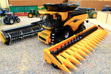 Load image into Gallery viewer, 43403 Britains New Holland CR11 &#39;Prestige Collection&#39; Combine