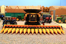 Load image into Gallery viewer, 43403 Britains New Holland CR11 &#39;Prestige Collection&#39; Combine