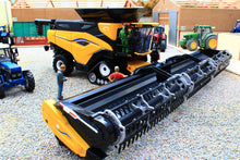Load image into Gallery viewer, 43403 Britains New Holland CR11 &#39;Prestige Collection&#39; Combine