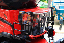 Load image into Gallery viewer, 43404 Britains 1:32 scale Prestige CASE IH AF10 Combine Harvester WITH 2 HEADERS