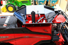 Load image into Gallery viewer, 43404 Britains 1:32 scale Prestige CASE IH AF10 Combine Harvester WITH 2 HEADERS