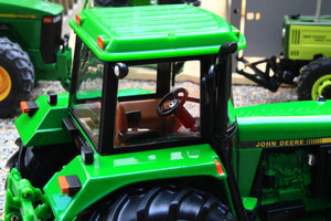 43407 Britains 'Prestige Collection' John Deere 4955 4WD Tractor (EU Spec)