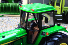 Load image into Gallery viewer, 43407 Britains &#39;Prestige Collection&#39; John Deere 4955 4WD Tractor (EU Spec)