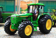 Load image into Gallery viewer, 43407 Britains &#39;Prestige Collection&#39; John Deere 4955 4WD Tractor (EU Spec)