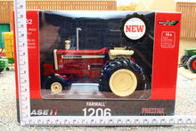 Load image into Gallery viewer, 43412 Britains Case IH Farmall 1206 Tractor