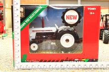 Load image into Gallery viewer, 43415 Britains David Brown 990 2WD Selectamatic Tractor
