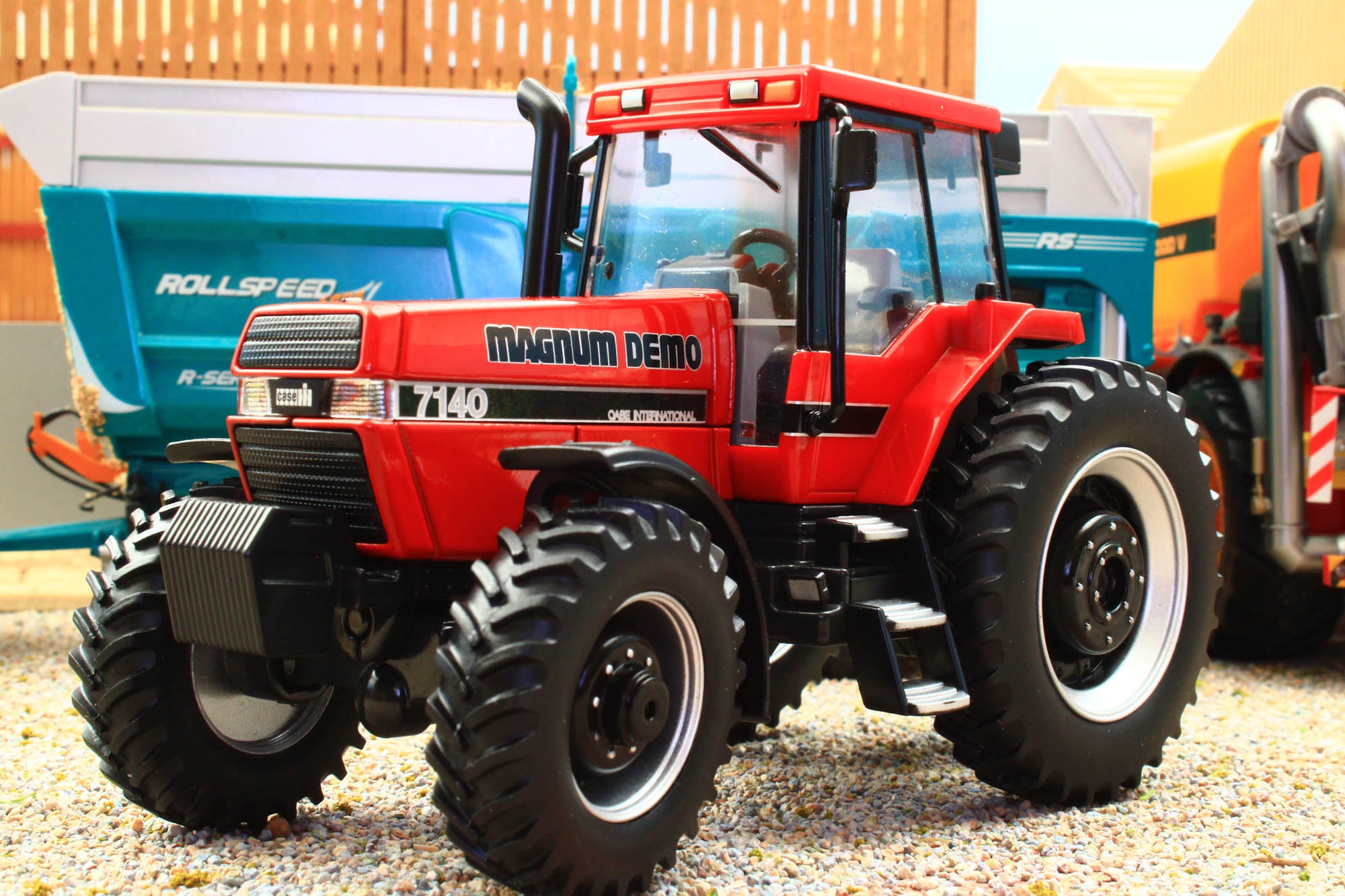 43416MD Britains Case IH Magnum 7140 1:32 Scale 'Magnum Demo