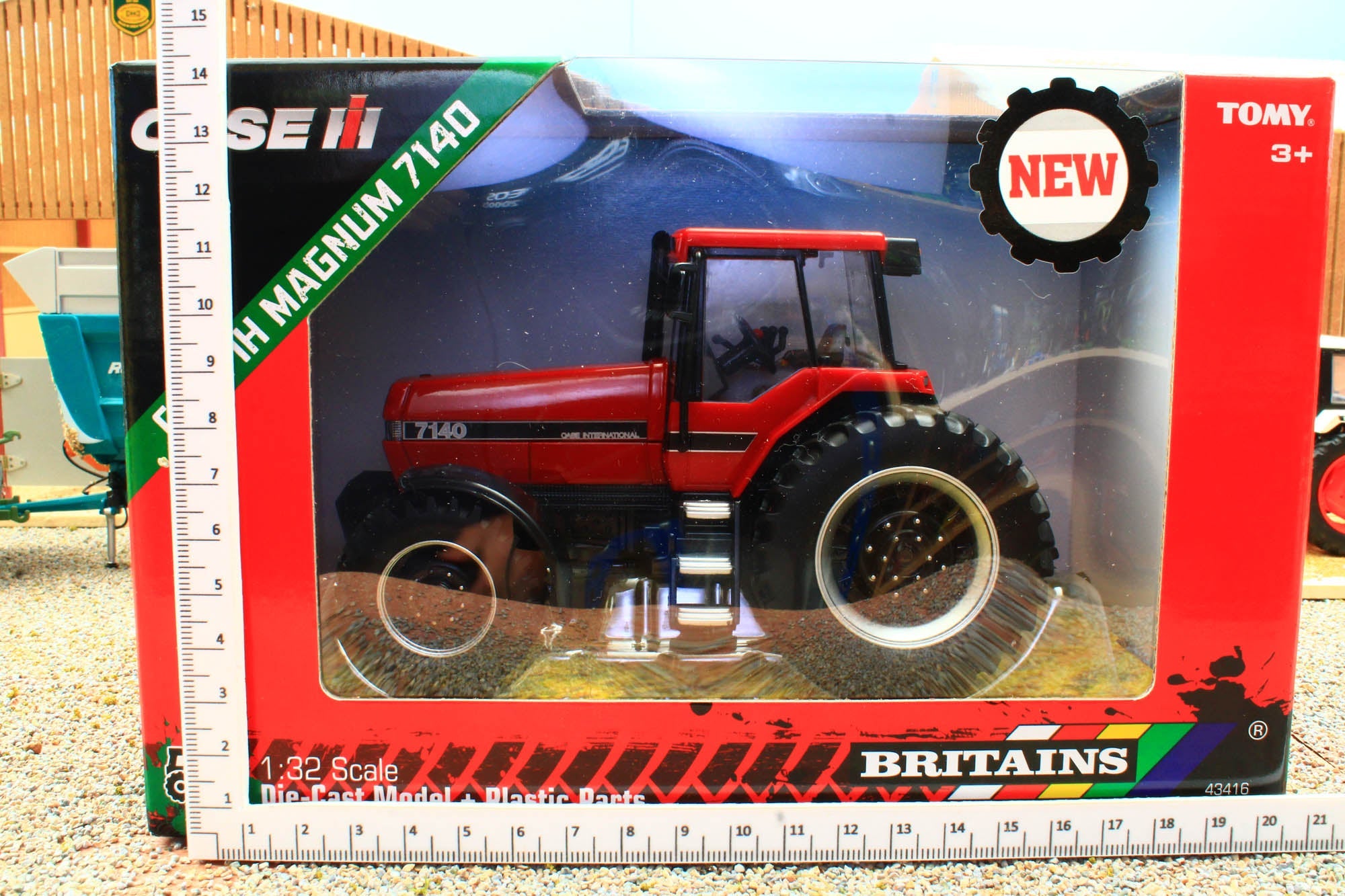 43416 Britains Case IH Magnum 7140 1:32 Scale Limited Edition
