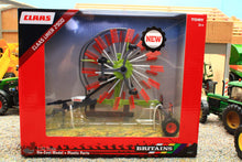 Load image into Gallery viewer, 43427 Britains Claas Liner 2900 Double Rotor Swath Rake