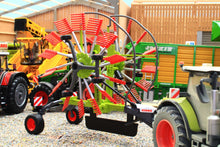 Load image into Gallery viewer, 43427 Britains Claas Liner 2900 Double Rotor Swath Rake