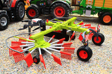 Load image into Gallery viewer, 43427 Britains Claas Liner 2900 Double Rotor Swath Rake