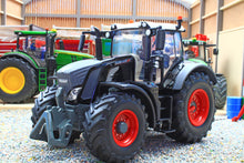 Load image into Gallery viewer, 43432 Britains Fendt Vario 826 Black Limited Edition