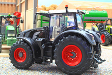 Load image into Gallery viewer, 43432 Britains Fendt Vario 826 Black Limited Edition