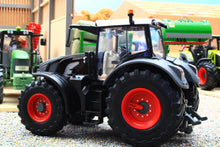 Load image into Gallery viewer, 43432 Britains Fendt Vario 826 Black Limited Edition