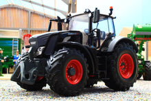 Load image into Gallery viewer, 43432 Britains Fendt Vario 826 Black Limited Edition