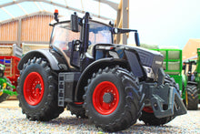 Load image into Gallery viewer, 43432 Britains Fendt Vario 826 Black Limited Edition