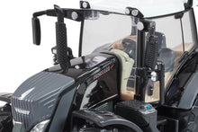 Load image into Gallery viewer, 43432 Britains Fendt Vario 826 Black Limited Edition