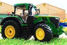 Load image into Gallery viewer, 43312 Britains Limited Edition Prestige Collection John Deere 7R 350 Tractor