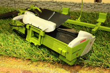 Load image into Gallery viewer, W7825 WIKING CLAAS DIRECT DISC CUTTING HEADER FOR WIKING CLAAS FORAGER WITH HEADER TRAILER