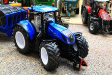 Load image into Gallery viewer, 8615 Siku 1:32 Scale New Holland T7.315 HD Tractor with Round Bale Trailer