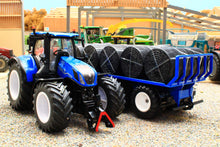 Load image into Gallery viewer, 8615 Siku 1:32 Scale New Holland T7.315 HD Tractor with Round Bale Trailer