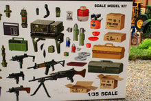 Load image into Gallery viewer, AKI35006 AK 135 Scale Accessory Set