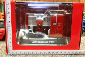 AT3200500 AT COLLECTIONS 1:32 Scale Lely Astronaut A5 Milking Robot 2024 Version
