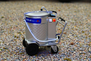 AT3200504 AT Collections 1:32 Scale Holm & Laue MTX 260 Milk Taxi