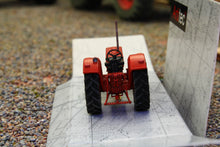 Load image into Gallery viewer, ATT387583 ARTITEC 1:87 Scale McCormick International 624 2WD Tractor