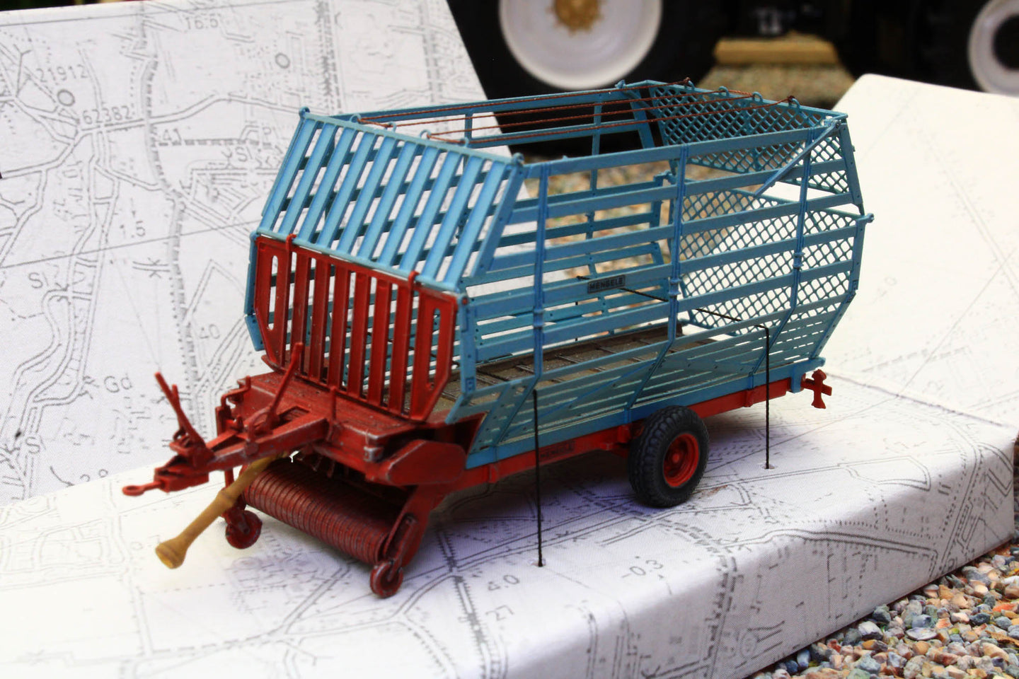 ATT387637 Artitec 1:87 Scale Mengele LW30 Sel Loading Forage Wagon