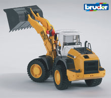 Load image into Gallery viewer, B02430 BRUDER LEIBHERR 574 ARTICULATED ROAD LOADER