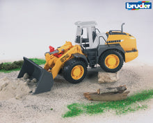 Load image into Gallery viewer, B02430 BRUDER LEIBHERR 574 ARTICULATED ROAD LOADER