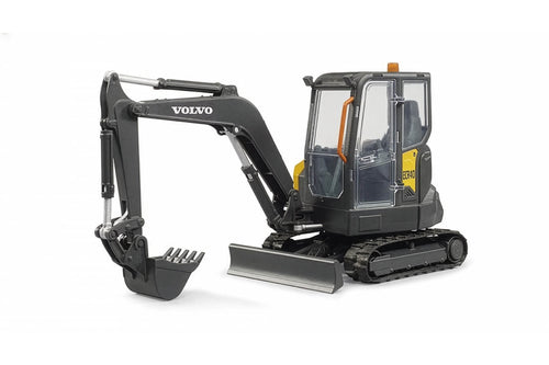 B02465 Bruder 1:16 Scale Volvo Compact ECR40 Excavator