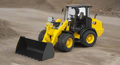 B02485 Bruder CAT Wheeled Loader